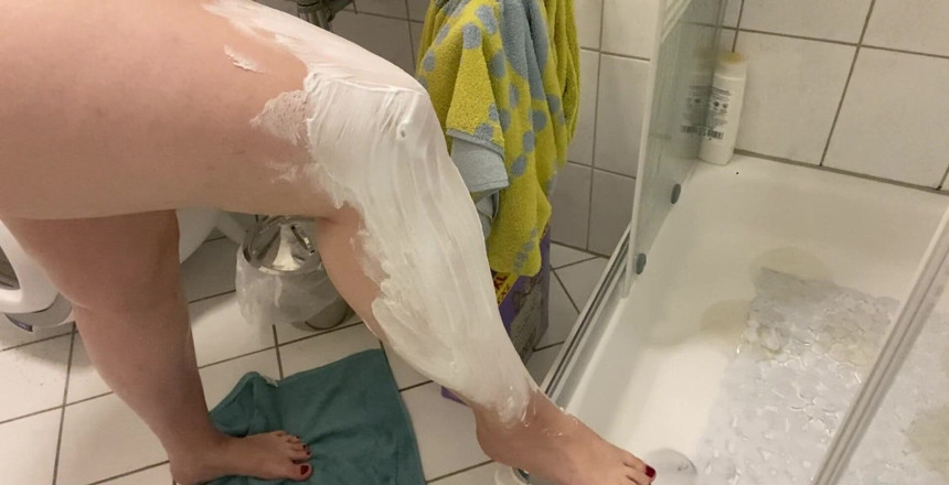 Deutsche Anna: Aujourd'hui, je vais t'emmener avec moi et te montrer comment...