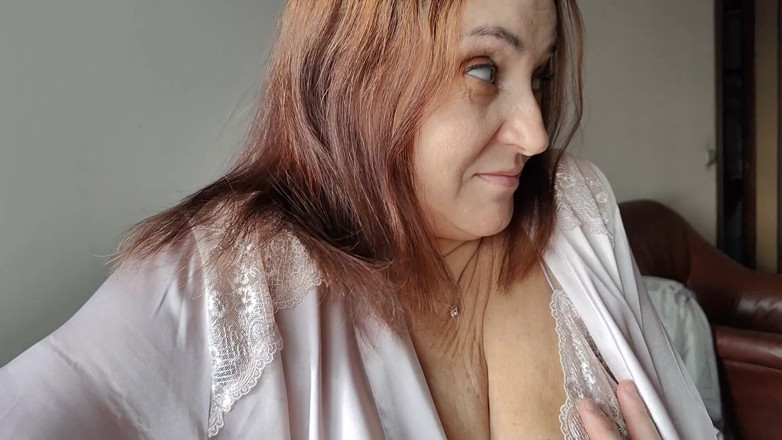 Tumanova Alina: Le Gros Cul De La Femme a Noyé L’érection Matinale...