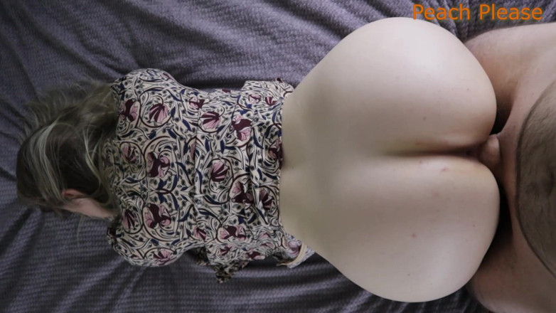 Peach Please: 젊은 학생 후배위 따먹기, 자지 빨고 공을 핥게 만든, 그녀는 미인
