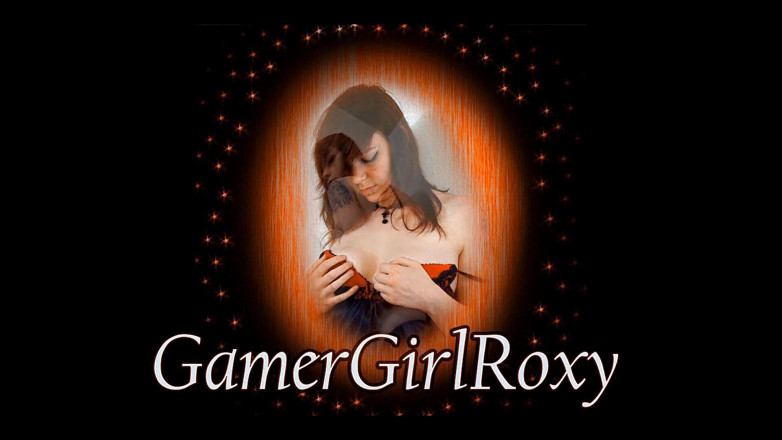 GamerGirlRoxy: Gamer girl Roxy footjob with ten inch dildo