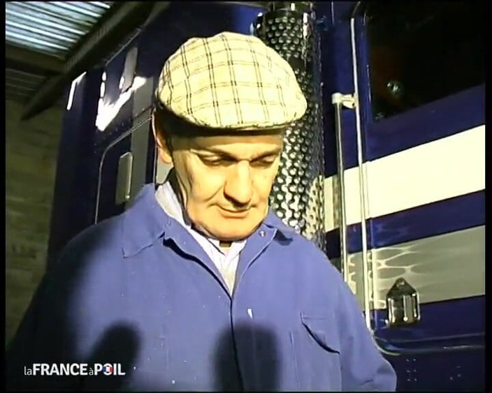 French Family Secrets: Un chauffeur de camion sexy et sexy dans un !