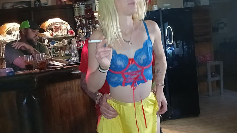 18blondteen: Kinky plezier met stiefdochter die van cosplay houdt
