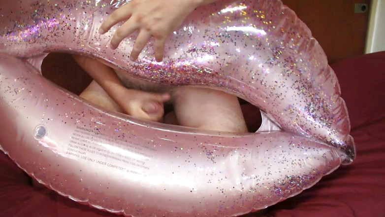 Inflatable Lovers: Nafukovací rty