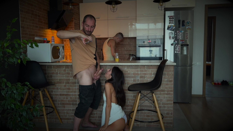 Falcon Al straight porn: Tradimento Dietro La Migliore Amica Cornuto Che Le Sta Facendo...
