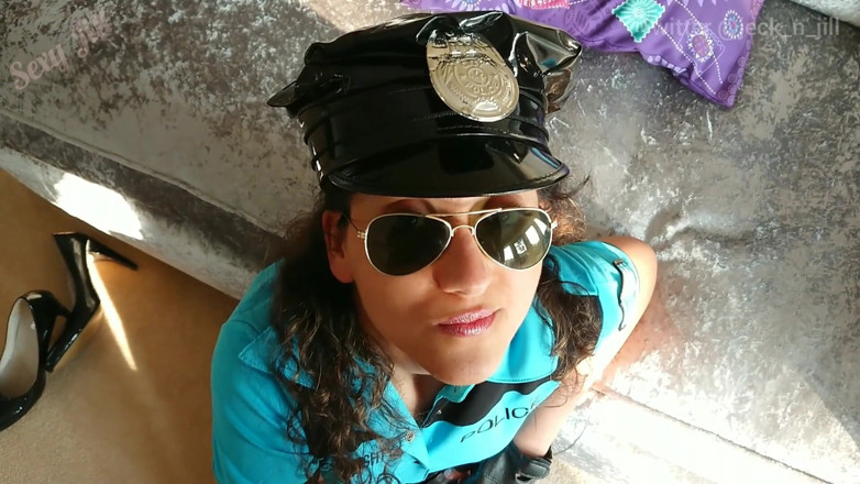 Big Ass Latina: Polis kuarantin coronavirus mengongkek suspeknya untuk menyerahkan air maninya untuk...
