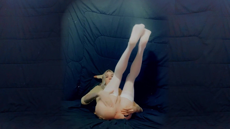 CarmenMelatonin: Pika girl wants to play in bed
