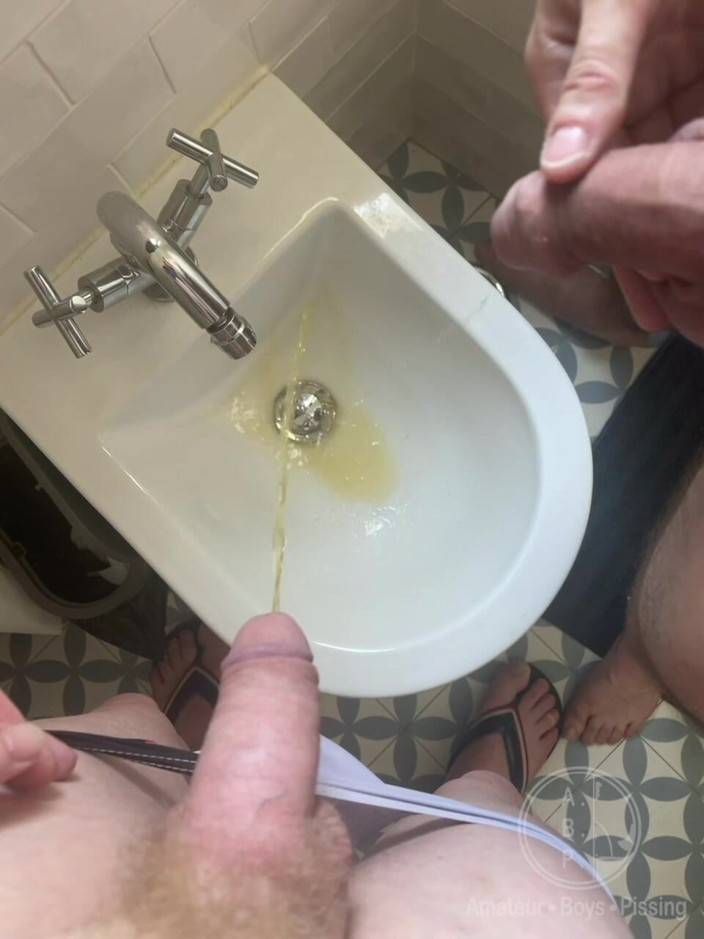 AmateurBoysPissing: Compilation (2 Scenes): Amateur Boys Pissing Together