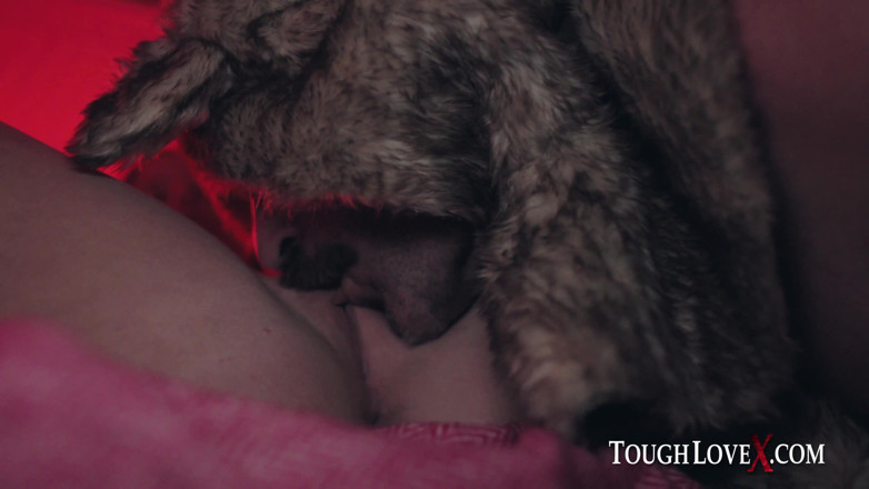 ToughLoveX: Toughlovex - Scarlett Mae rencontre Werestud