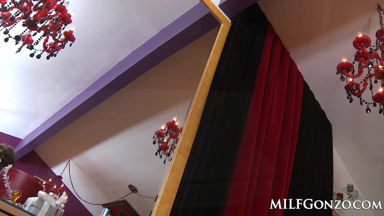 Gonzo Living: MILFGONZO - Richelle Ryan allume la chaleur