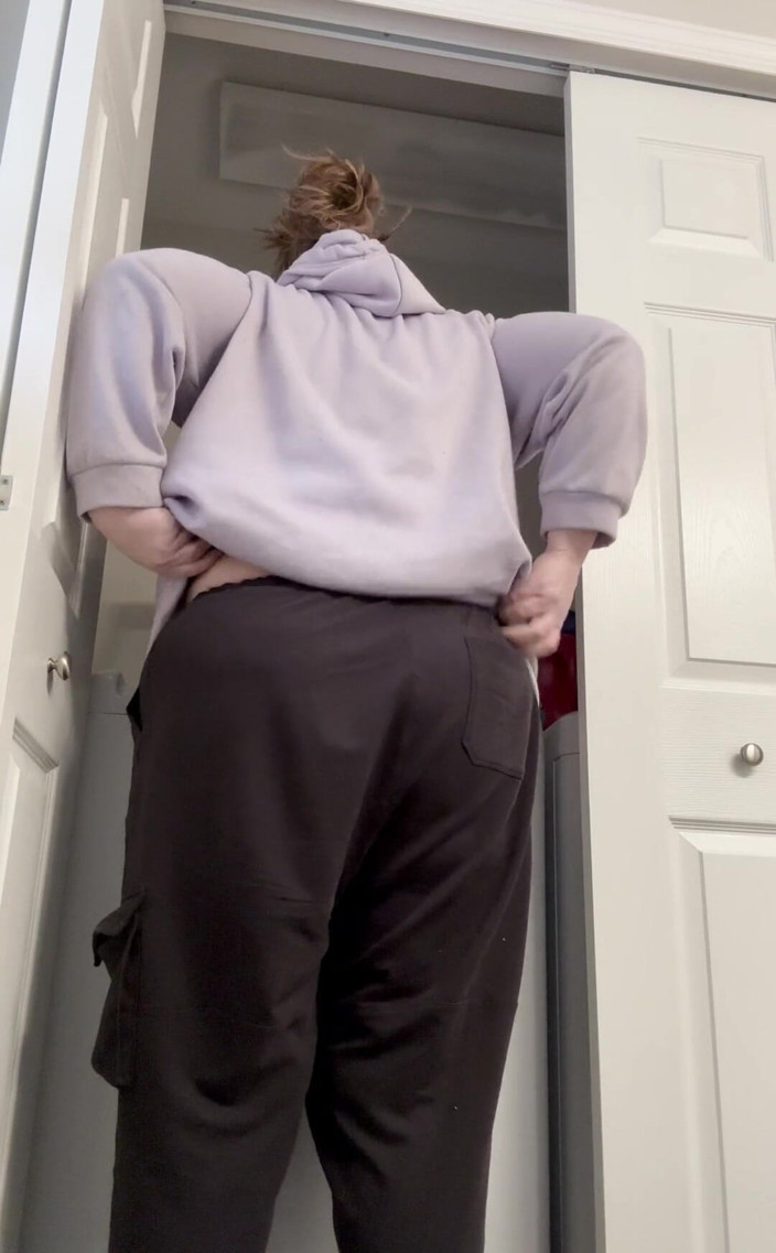 KinkyKatie: Gotta Keep Laundry Interesting!
