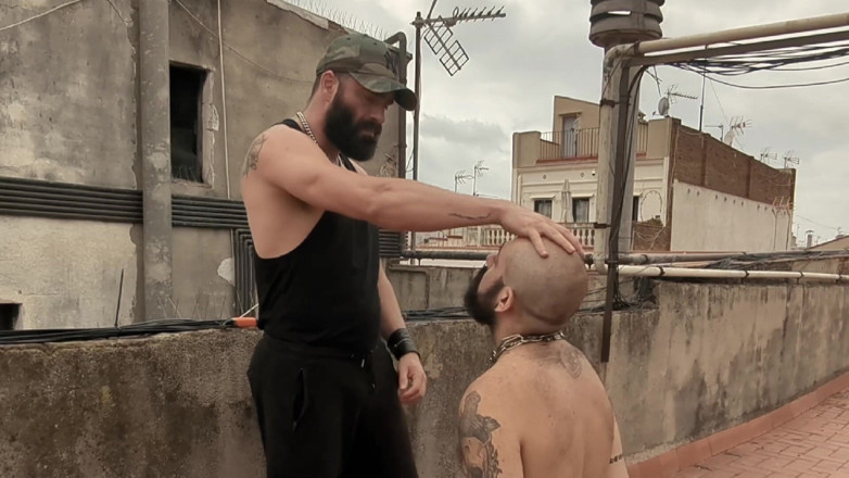 The Bearded Master: Il padrone barbuto ha uno schiavo maiale peloso e si...