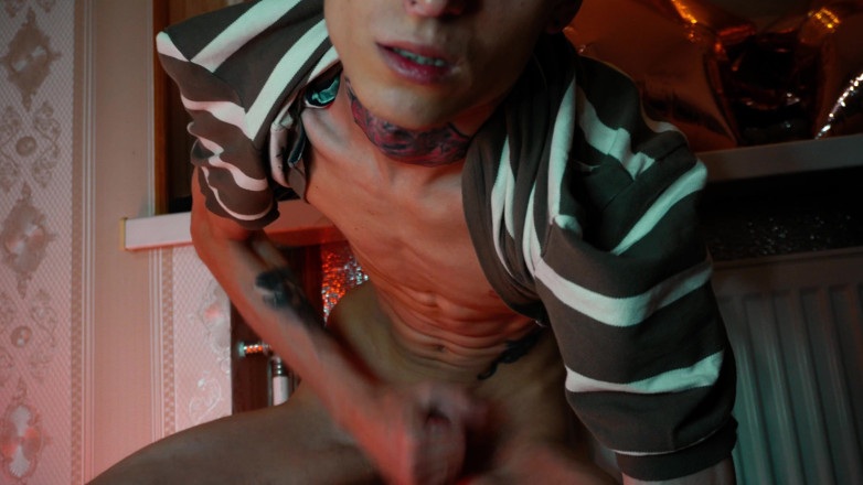 HotDogs studio: Virgin boy wichst