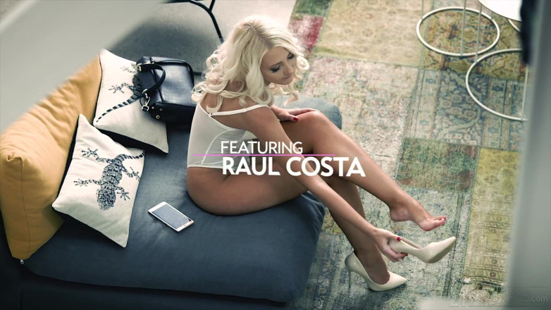 21 Naturals: 21 Naturals - Classy Blonde Helena Moeller Gets Her Pretty Feet...
