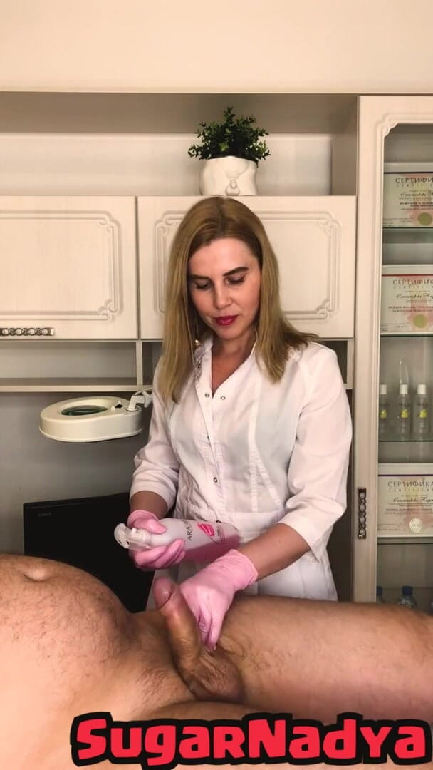 SugarNadya: Професійне тренування з лінгамма масажу на прикладі пеніса