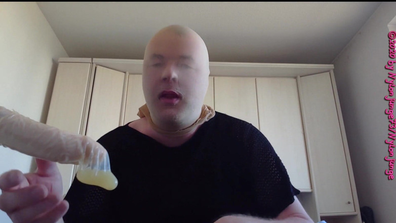 Carmen_Nylonjunge: Nylonfaceは精子コンドームでディルドを吹く