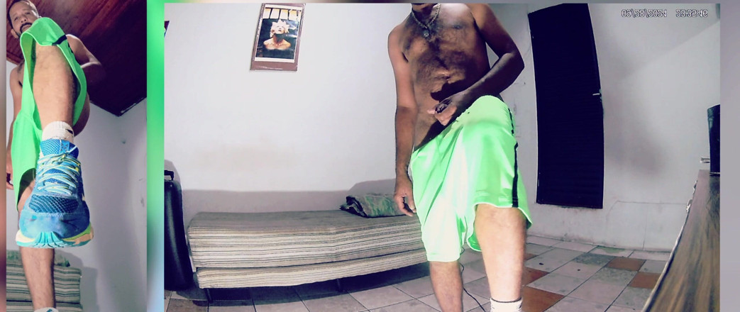 Stink HairyMale: Propre pisse