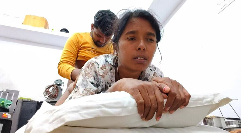 Premi pooja: Stiefzus en mijn stiefvader seksfilms - Indische Desi Dorp Bhabhi hete...