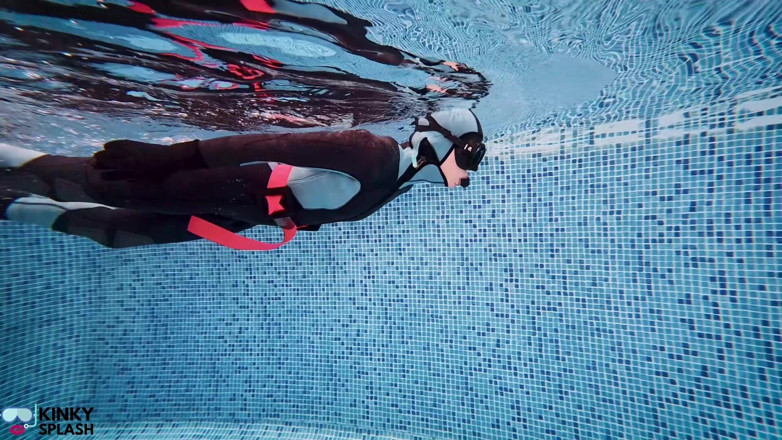 UKCuteGirl Lucy Lauren: Tauchfähigkeiten unterwasser-trainingseinheit