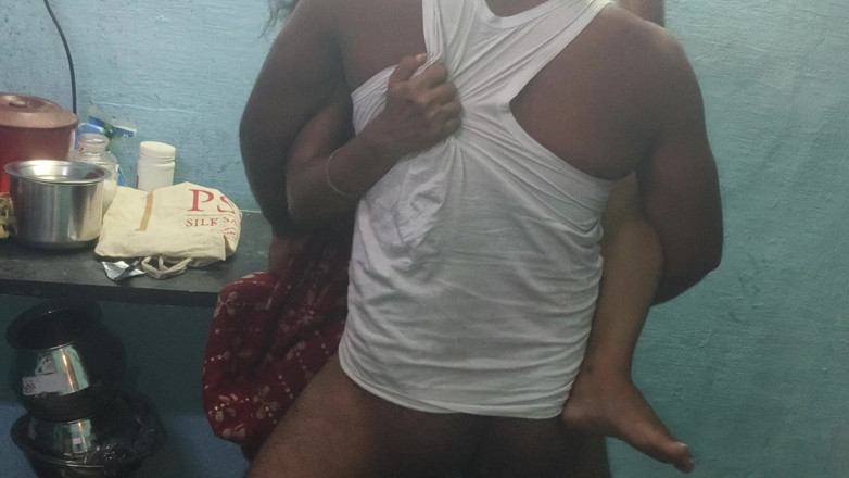VillageBlackfairy: Stehender sex mit liebhaber