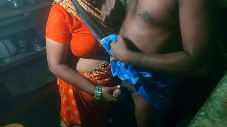 Priyanka314: Tamil dorpspaar heet neukend