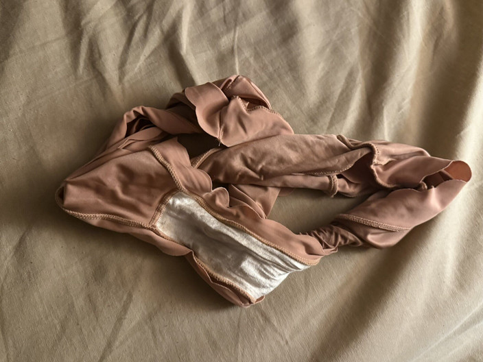 Bigbrook45: Culotte d’infirmières en bronze et soyeuse