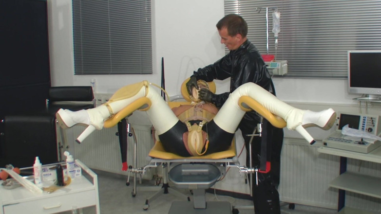 Rubber & Clinic Studio - 1ATOYS: Катетер і шлунок в латексі