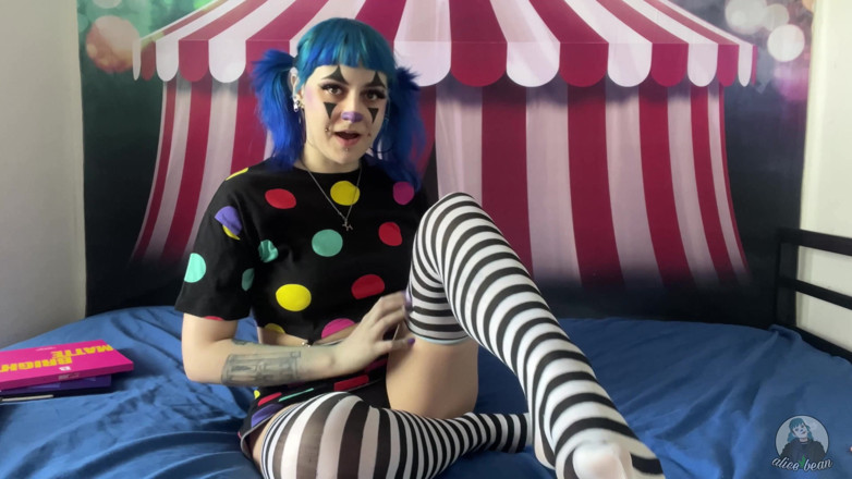 Alice Bean: Feminizace ponížení