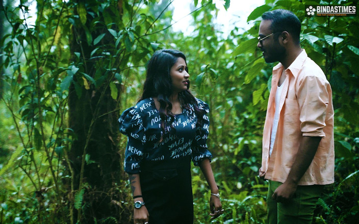 Cine Flix Media: Un mec baise sa copine sexy dans la nature dans...