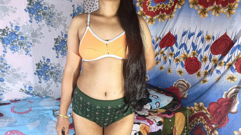 Namita: 인도 거유 통통한 이복 여동생 하드코어 후배위 스타일 섹스
