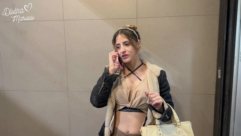 DivinaMaruuu: Le doy mi culo a un extraño