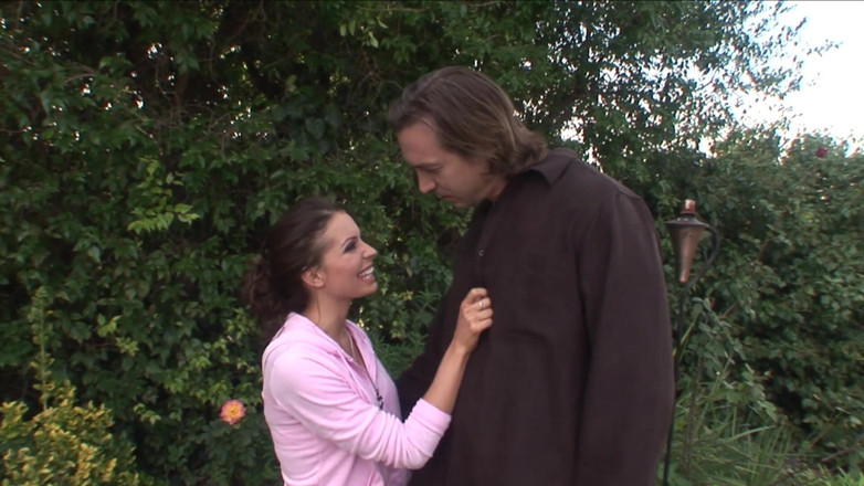 Pink Kitty: Vanessa Lane se fait enculer dehors