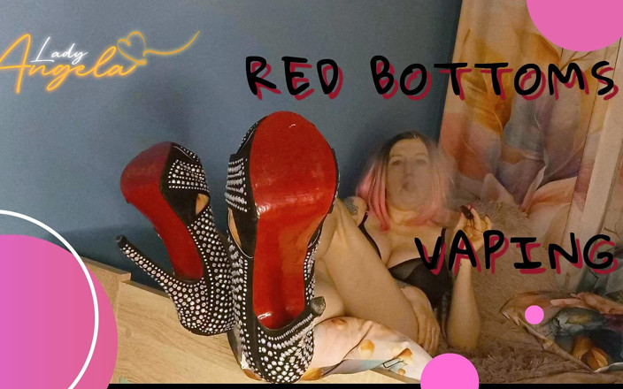 Lady_Angela: Doamna Angela Vaping seducător în dormitorul ei în timp ce solicită tocuri...
