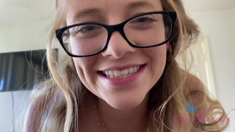 ATK Fans (Girlfriends): POV sex s Riley Star