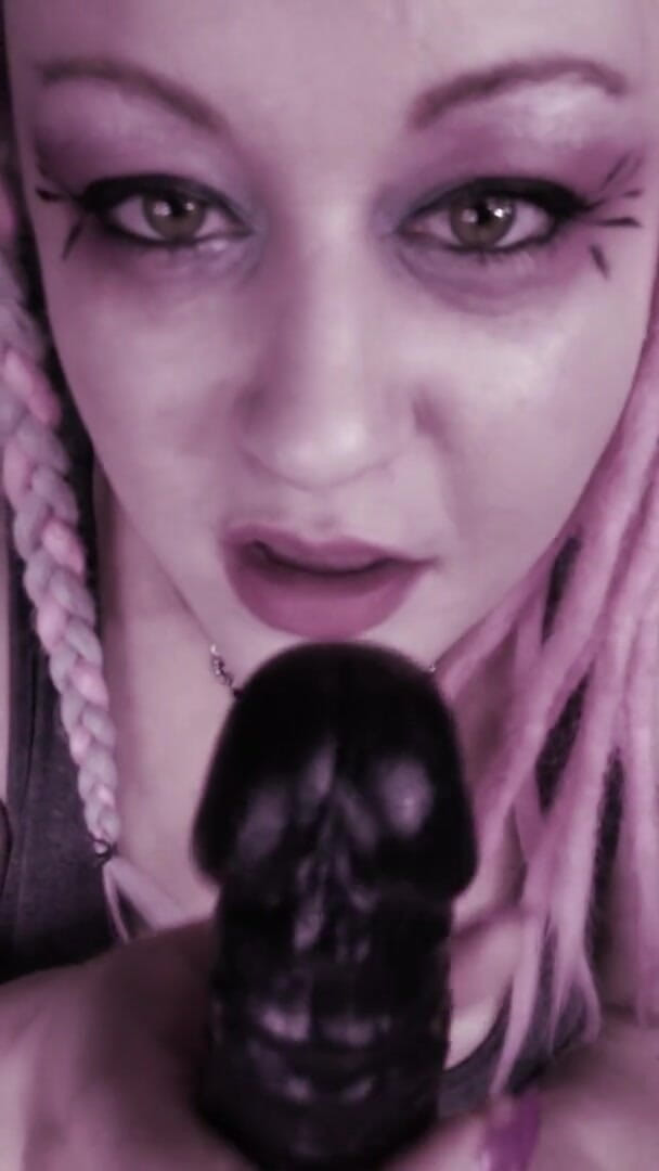 Campsissyboi: Es ist zeit für dich zuzugeben, dass schwanzlutschen dein weg...