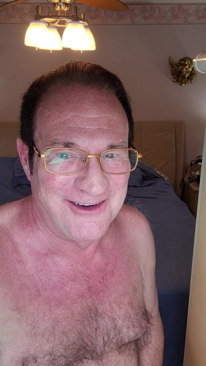 DaddyLNargo: Tati vorbește cu tine până la orgasm