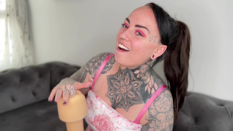 Miss Valentina: Šukej svou Fleshlight JOI