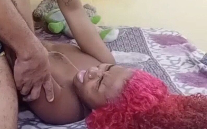 LeoOgro: vidiyo kol ke dauraan Leo Ogre ke saath masti karna