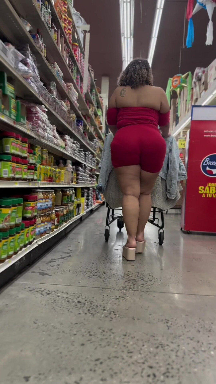 PutiLing: Portoričan Boricua Žena MILF latina mami leg škádlení velký zadek tlustý zadek...