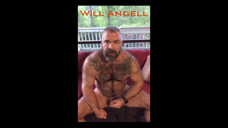 Will Angell: Zaciśnięty i głaskany