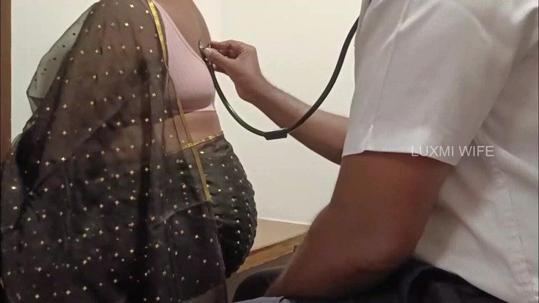 Luxmi Wife: Doktor Mengongkek Pesakit Wanita Dalam Saree Seksi -1