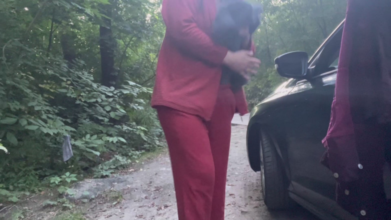 Elena917: 道路近くで小便、泥、点滅