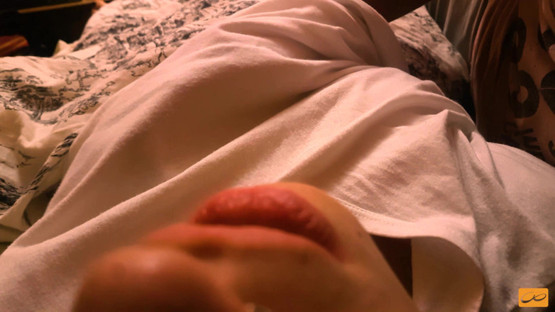 Unlimited Orgasm: 当他舔我的乳头时，我非常努力高潮 - 无限高潮