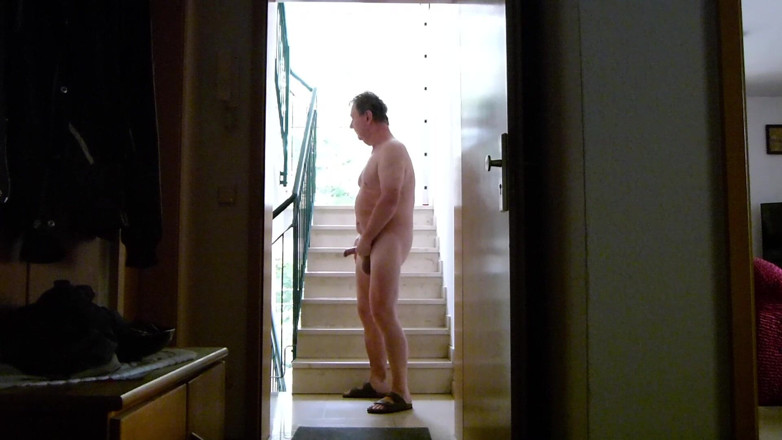 Andi Geil: Andreas se branle dans le couloir