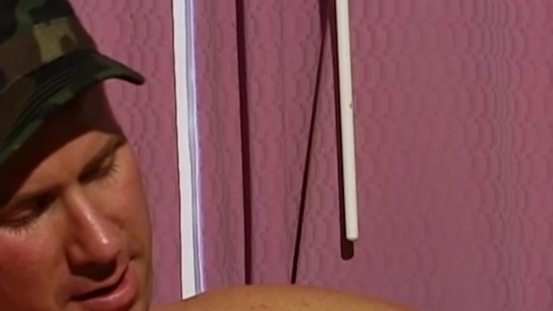 SEXUAL SIN GAY: Cảnh những người lính mông 1 bộ ba những người lính...