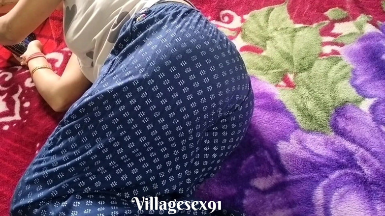 Villagesex91: Fată din sat sex în cameră