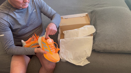 snkrluvr69: Adidas 4DFWD oyunu, sikiş, boşalma, yalama