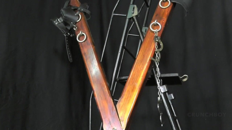 FETISH BDSM STUDIO: BDSMセッションで乱交wihスパンキング
