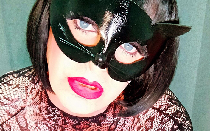 Emma Browne: Trans Cat Girl lagi asik masturbasi