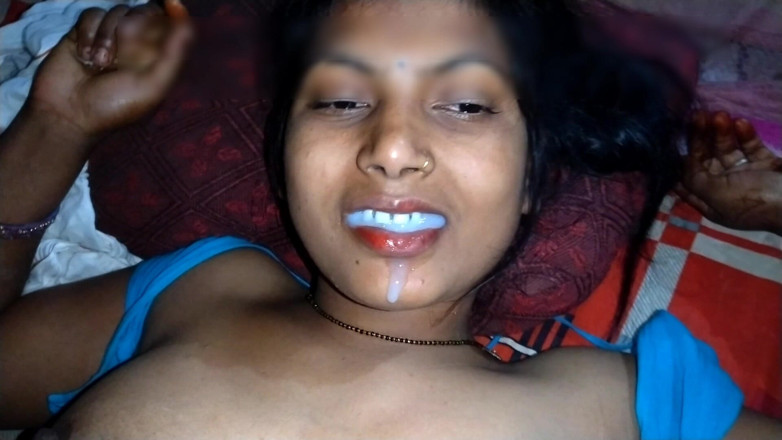 Shyam bharosh: Une bhabhi desi se fait fister la bouche dans la...