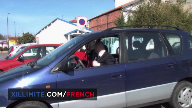 French girls at work: Seks bertiga dengan MILF Perancis bertetek besar Clanddi Jinkcego